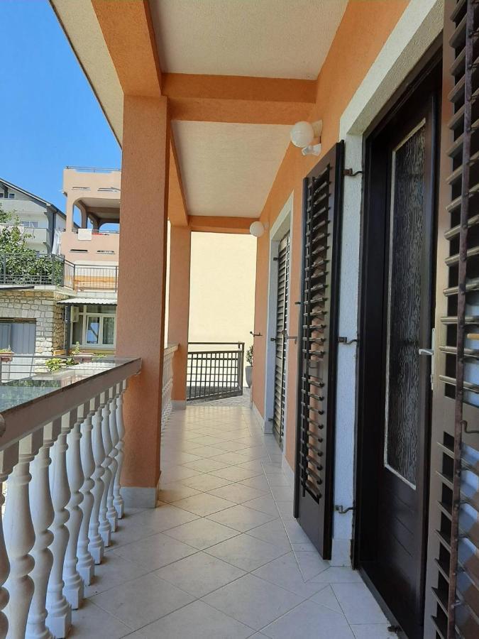 Apartments Grozdana Crikvenica Bagian luar foto